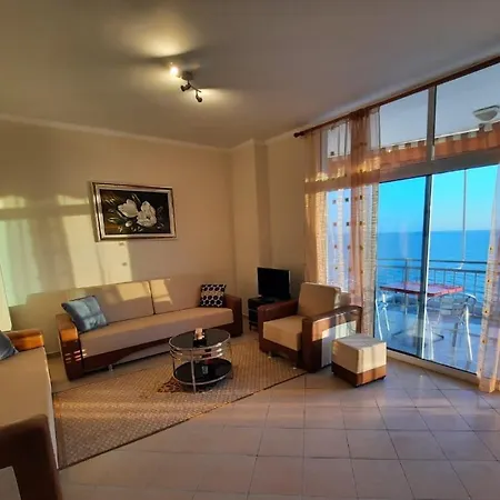 公寓 Solei Sea View *