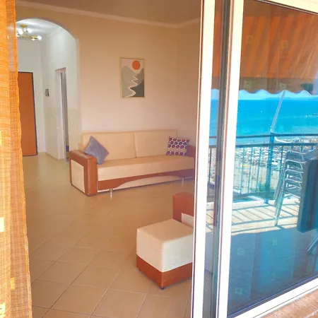 Solei Sea View Apartmán