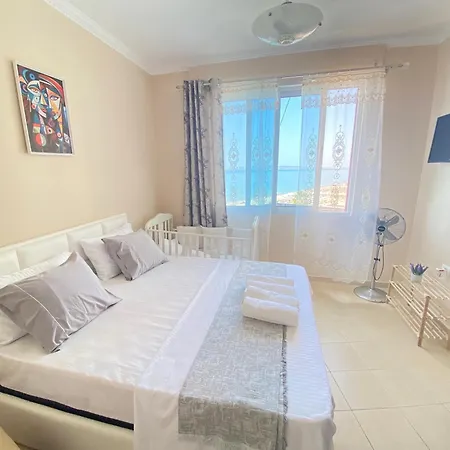 Solei Sea View Апартаменты *